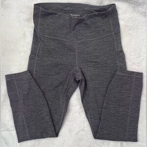 Athleta Ultimate Stash High Rise 7/8 Legging Grey Size Small Excellent Condition